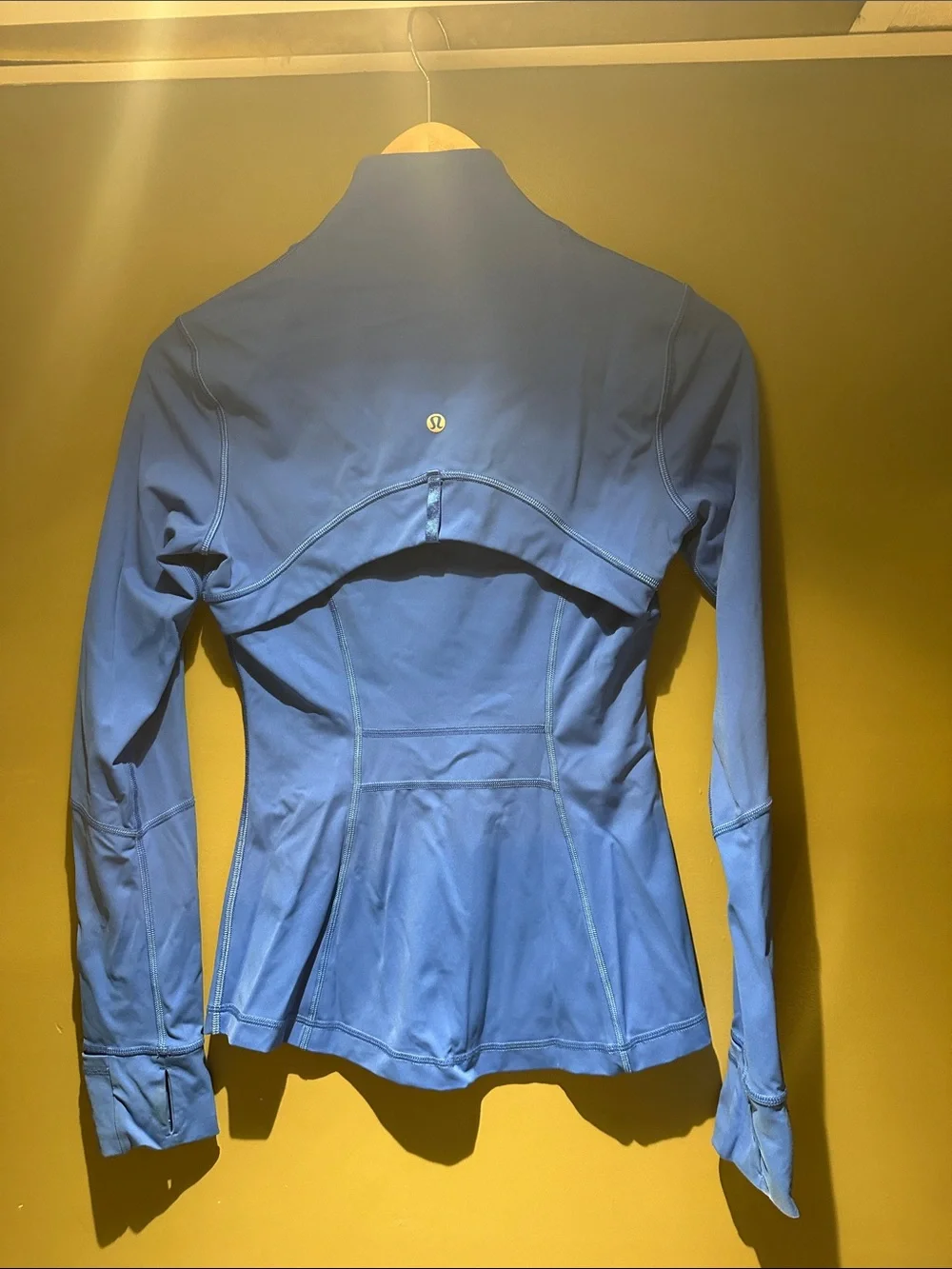 Lululemon Women's Blue Zip up Define Jacket Nulu sz 4